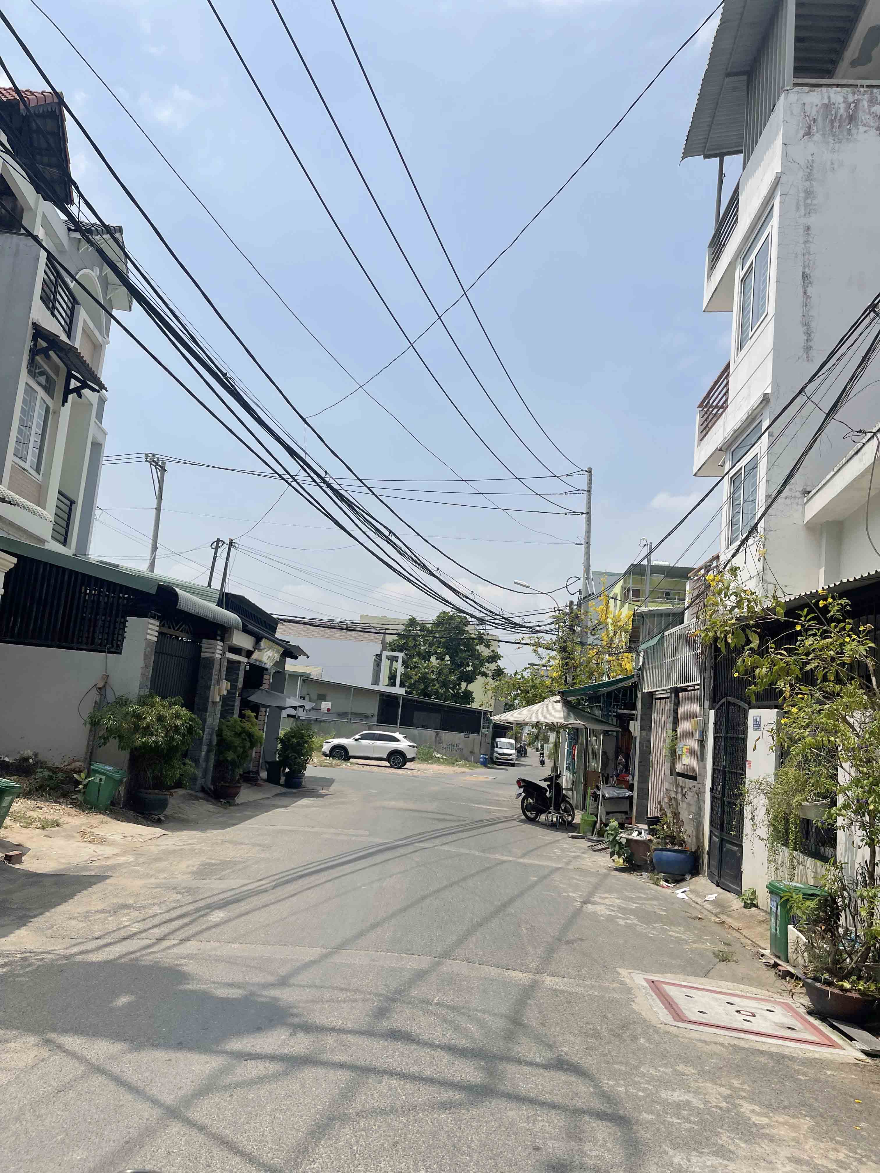 Nhà đẹp Tăng Nhơn Phú A – Hẻm xe tải – 171m² – gara ô tô - full nội thất cao cấp – giá cực tốt 12.5 - Ảnh chính
